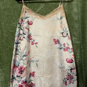 Secret Treasures Chemise